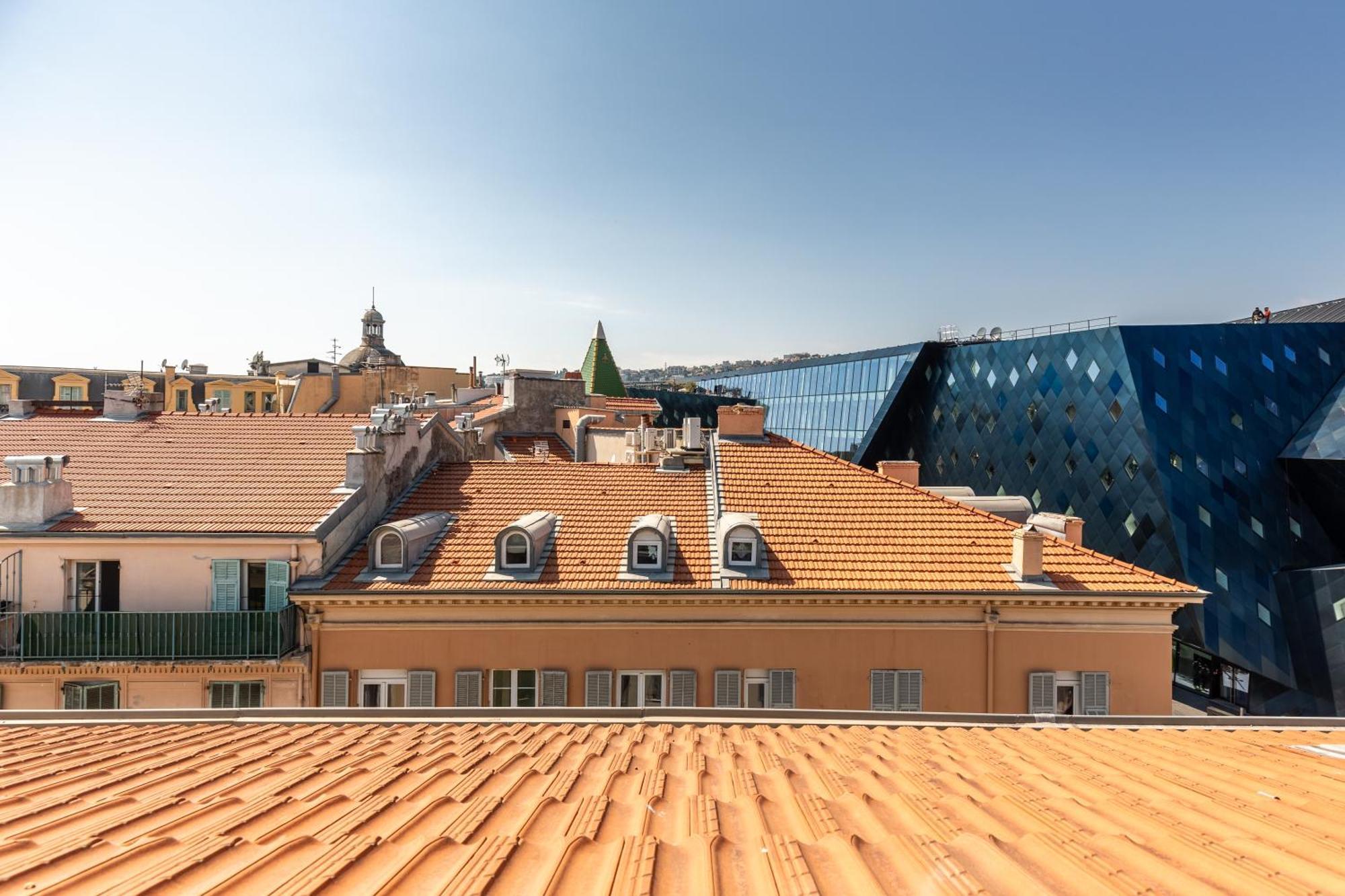 Homelivia, Attic Room -Mansarde Sous Les Toits De Nice Luaran gambar